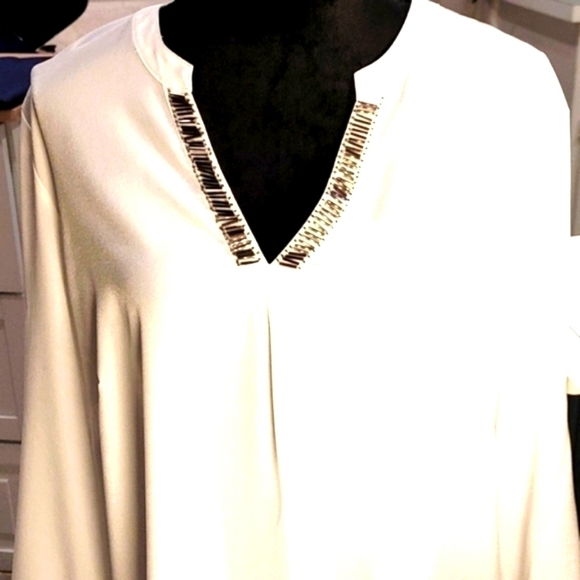 NWOT CREATION L - white long sleeved V Neck blouse w metallic decor 12 - Picture 3 of 11
